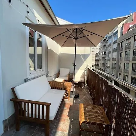 Atico Vintage Con Terraza Vigo Exterior photo