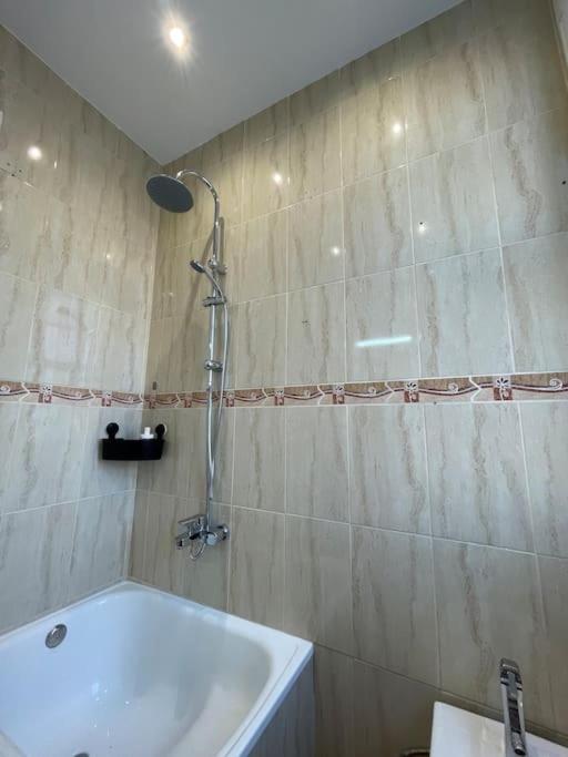 Atico Vintage Con Terraza